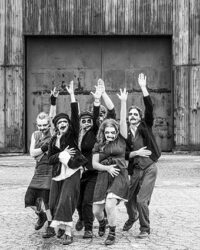 Cie The Wood Sisters